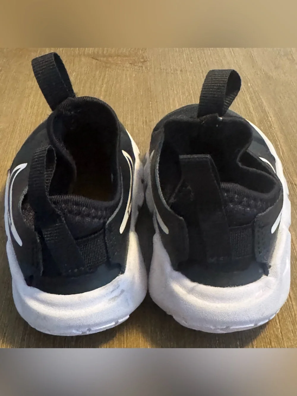 Nike Flex Runner 2 Toddler Size 7C and White Slip-On Athletic Shoes